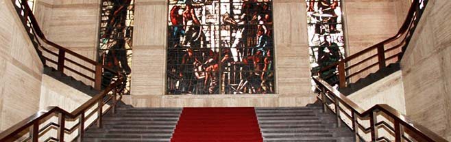 palazzo-delle-corporazioni-scalone-monumentale-e-vetrata-disegnata-da-mario-sironi